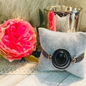 🌼BLACK SEMIPRECIOUS STONE BRACELET